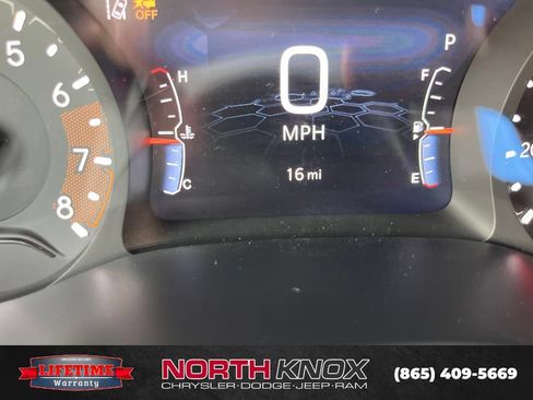 New 2026 Jeep Compass Latitude AWD/4WD image 30