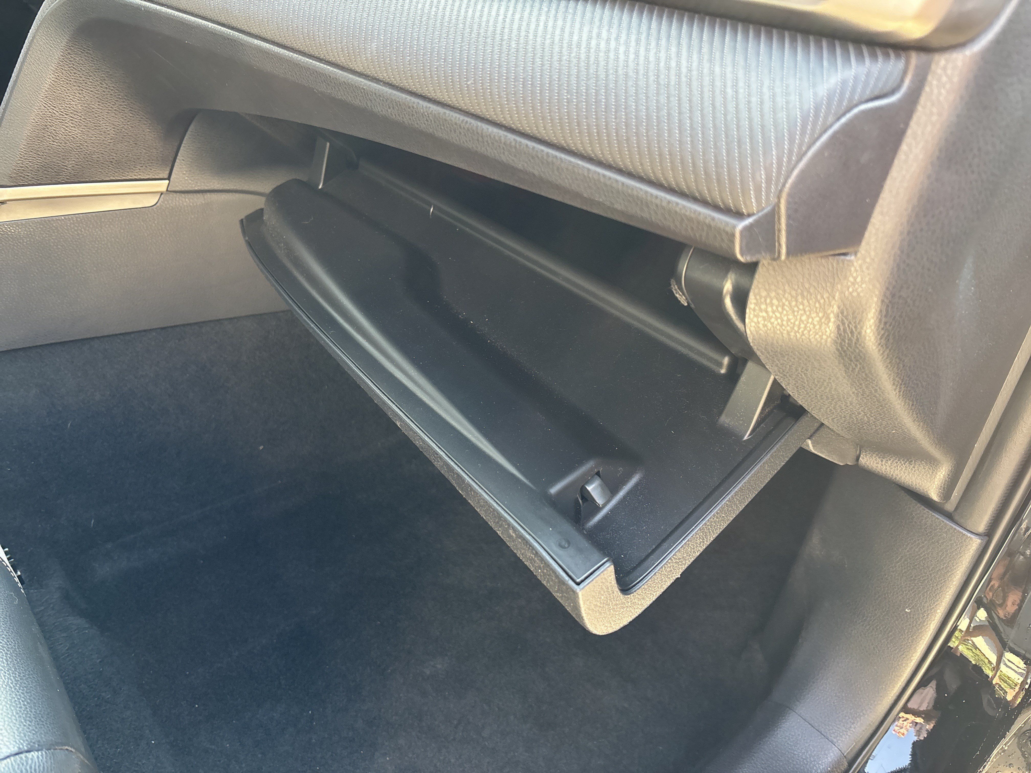 Used 2025 Toyota Camry SE FWD image 24