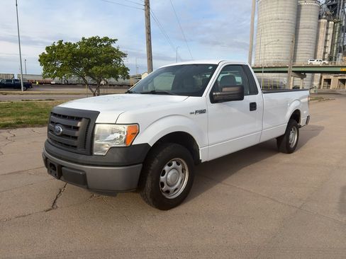 Used 2011 Ford F150 XL RWD image 1