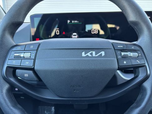 Used 2025 Kia K4 FWD image 27