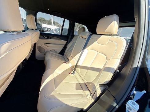 New 2024 Jeep Grand Cherokee Limited AWD/4WD image 26