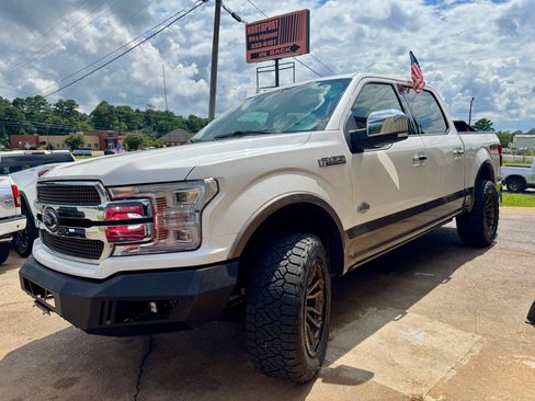 Used 2018 Ford F150 King Ranch w/ Equipment Group 601A Luxury AWD/4WD image 4