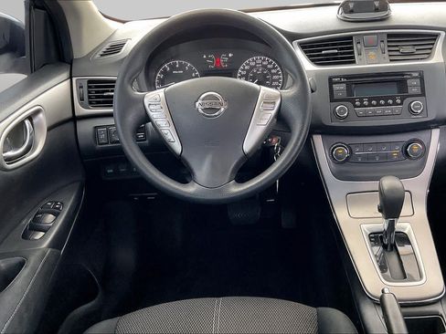Used 2015 Nissan Sentra S FWD image 7