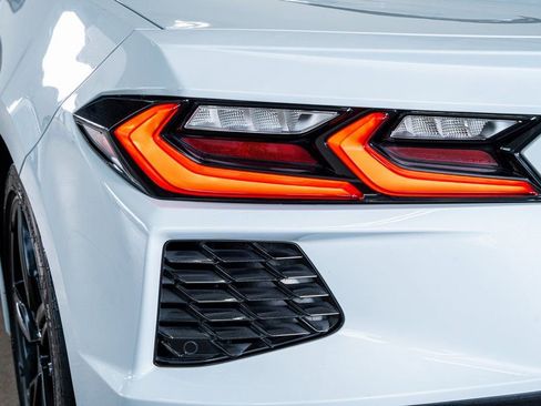 Used 2021 Chevrolet Corvette Stingray Preferred Conv w/ Battery Protection Package image 23