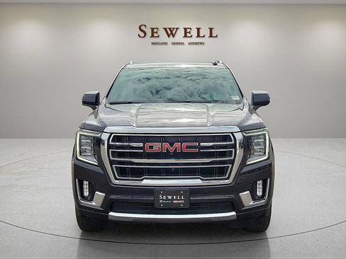 Used 2024 GMC Yukon XL SLT w/ SLT Luxury Package AWD/4WD image 8