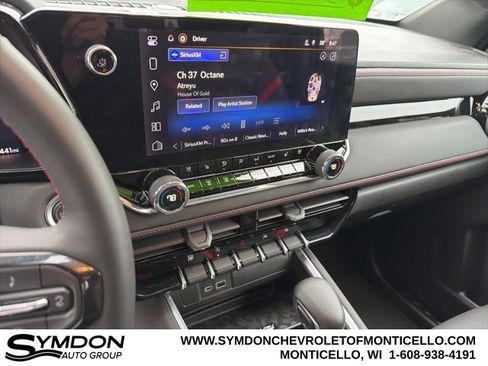 Used 2025 Chevrolet Colorado Z71 w/ Technology Package image 13