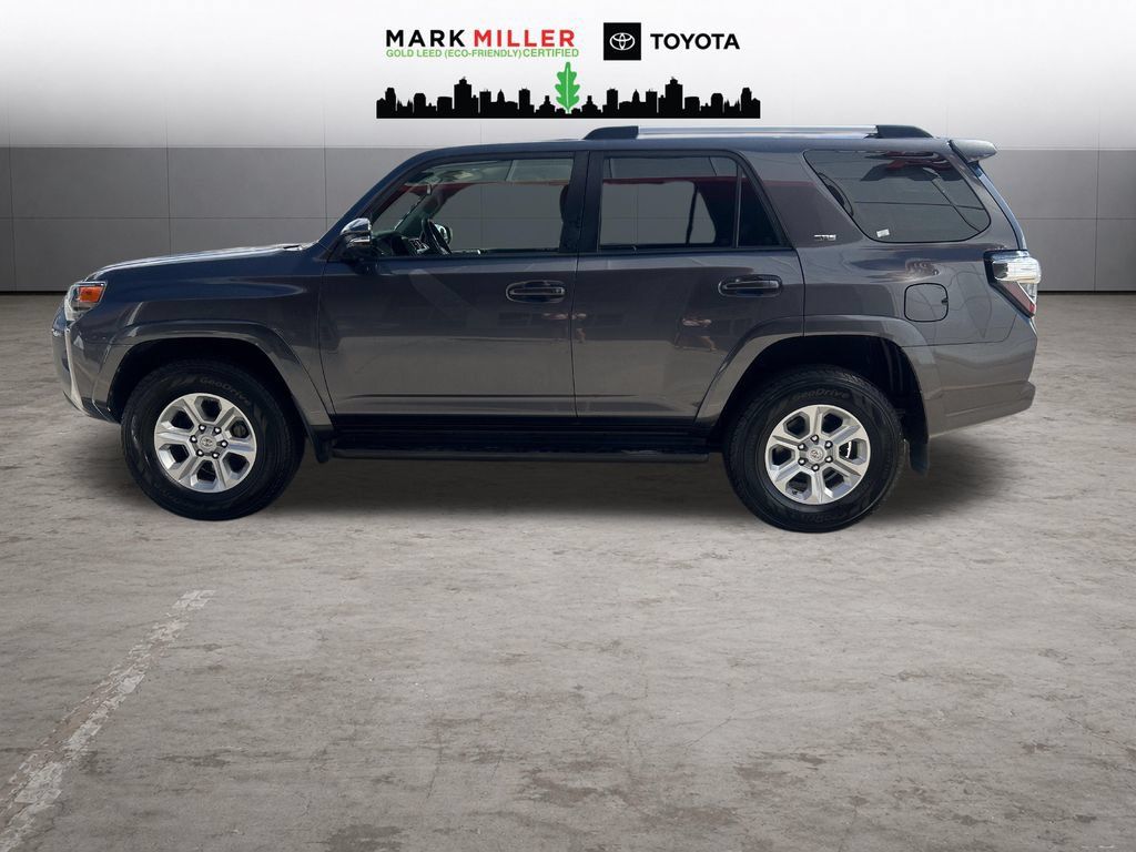 Certified 2020 Toyota 4Runner SR5 Premium AWD/4WD image 2