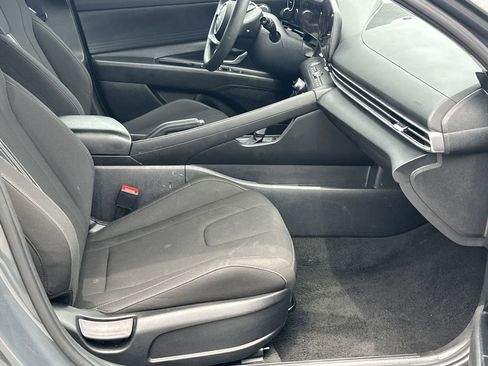 Used 2024 Hyundai Elantra SEL FWD image 14