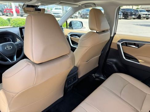 Used 2025 Toyota RAV4 XLE Premium image 26