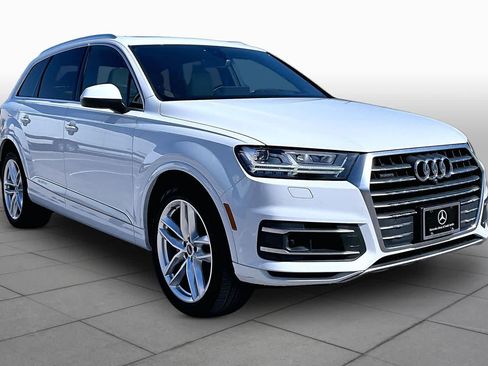 Used 2018 Audi Q7 3.0T Prestige AWD/4WD image 3