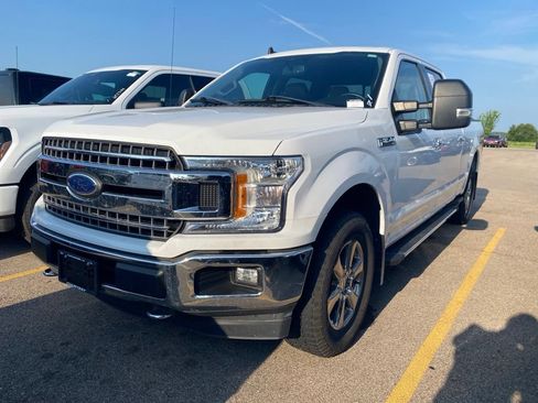 Used 2020 Ford F150 XLT w/ Equipment Group 302A Luxury AWD/4WD image 18
