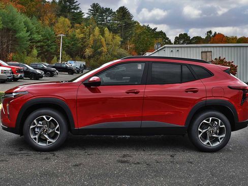 New 2026 Chevrolet Trax LT w/ Driver Confidence Package image 4