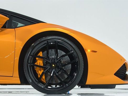 Used 2017 Lamborghini Huracan LP 610-4 AWD/4WD image 14