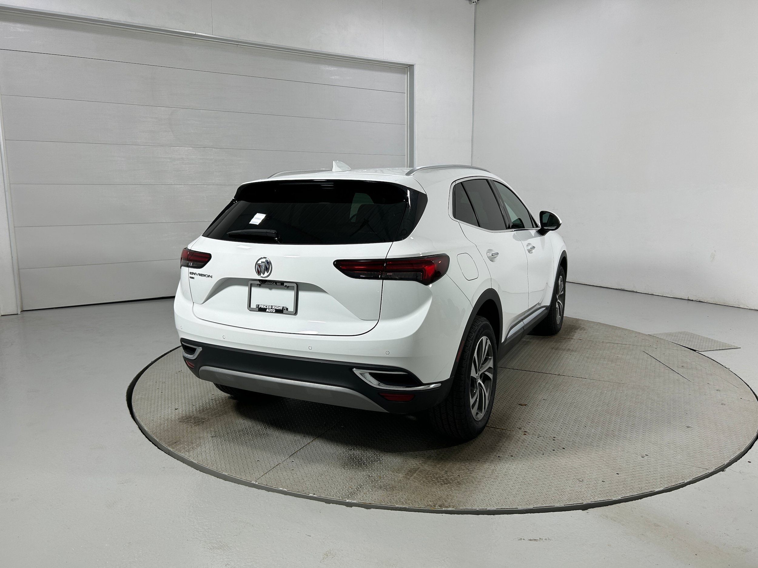 Used 2022 Buick Envision Essence w/ Technology Package I AWD/4WD image 35