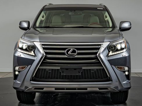 Used 2016 Lexus GX 460 w/ Premium Package AWD/4WD image 2
