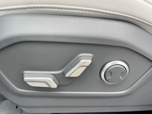 New 2025 Hyundai Santa Fe SEL image 37