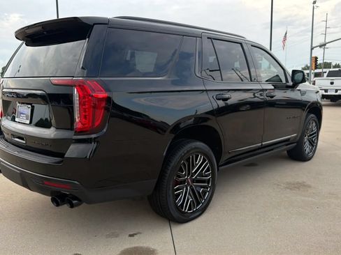 Used 2021 GMC Yukon Denali w/ Denali Premium Package AWD/4WD image 18