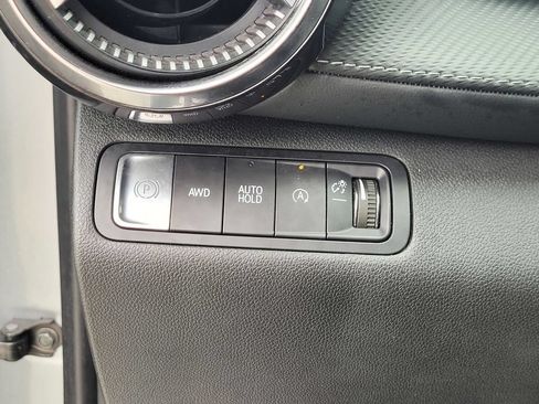 Used 2025 Chevrolet Equinox LT AWD/4WD image 27