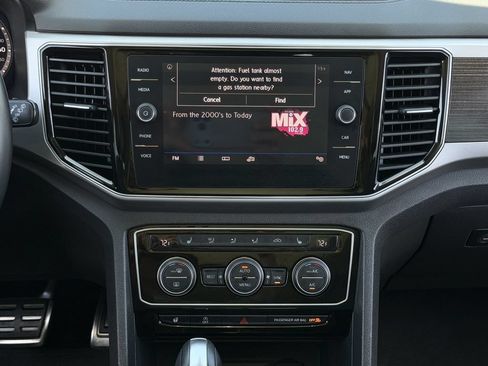 Used 2019 Volkswagen Atlas SEL R-Line FWD image 19