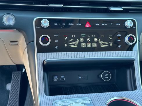 New 2026 Genesis GV80 2.5T Prestige image 32