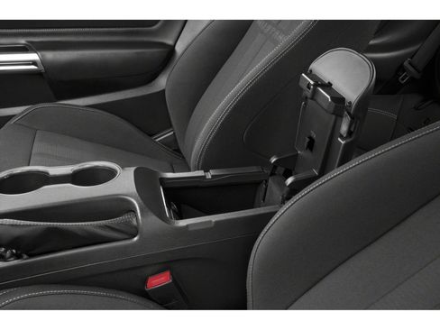 Used 2022 Ford Mustang GT Premium w/ Equipment Group 401A RWD image 9
