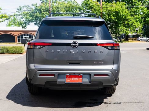 New 2026 Nissan Pathfinder SL AWD/4WD image 5