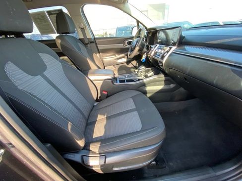 Certified 2023 Kia Sorento LX FWD image 26