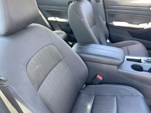 Used 2025 Nissan Altima 2.5 SV FWD image 20