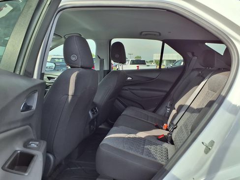 Used 2023 Chevrolet Equinox LT FWD image 21