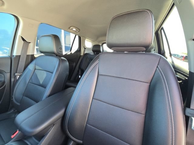 Used 2023 GMC Terrain SLT w/ Tech Package AWD/4WD image 24