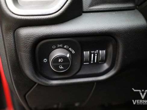 Used 2024 RAM 2500 Laramie w/ Night Edition AWD/4WD image 16