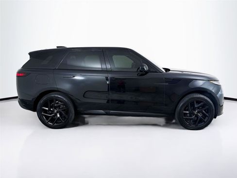 Used 2023 Land Rover Range Rover Sport SE Dynamic image 14