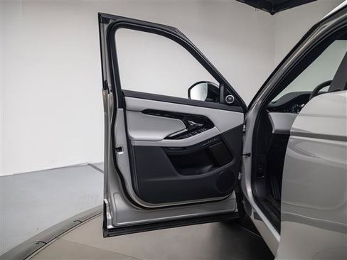 New 2026 Land Rover Range Rover Evoque S image 24