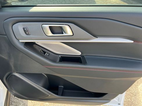 New 2026 Ford Explorer ST w/ Sun And Sound Package image 47
