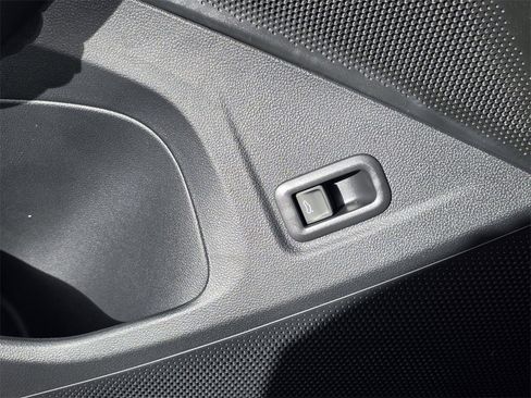 New 2026 Volkswagen Tiguan SE R-Line image 5