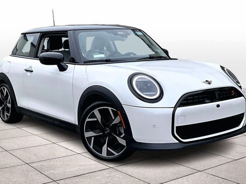 Used 2025 MINI Cooper S image 2