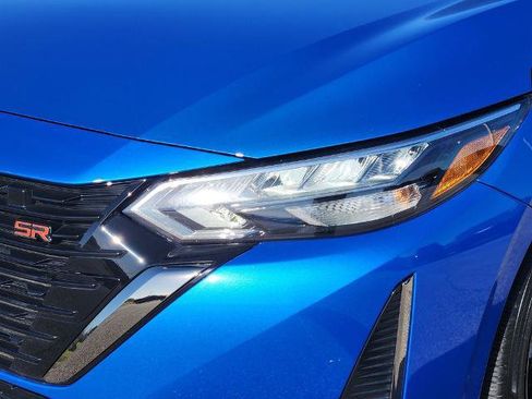 Certified 2024 Nissan Sentra SR FWD image 5