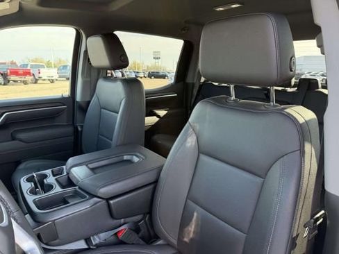 Used 2026 GMC Sierra 1500 SLT AWD/4WD image 13