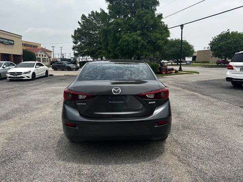 Used 2018 MAZDA MAZDA3 Sport image 6