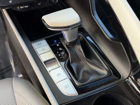 Used 2023 Hyundai Elantra Limited w/ Cargo Package image 29