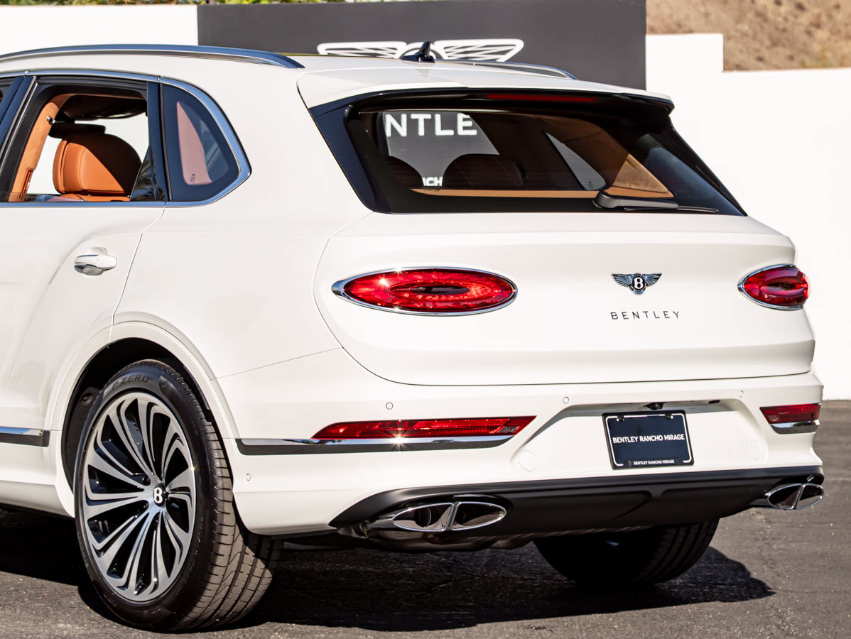 Used 2027 Bentley Bentayga AWD/4WD image 12