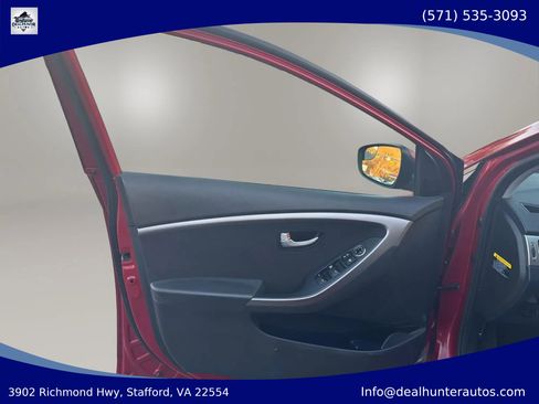 Used 2016 Hyundai Elantra GT FWD image 19
