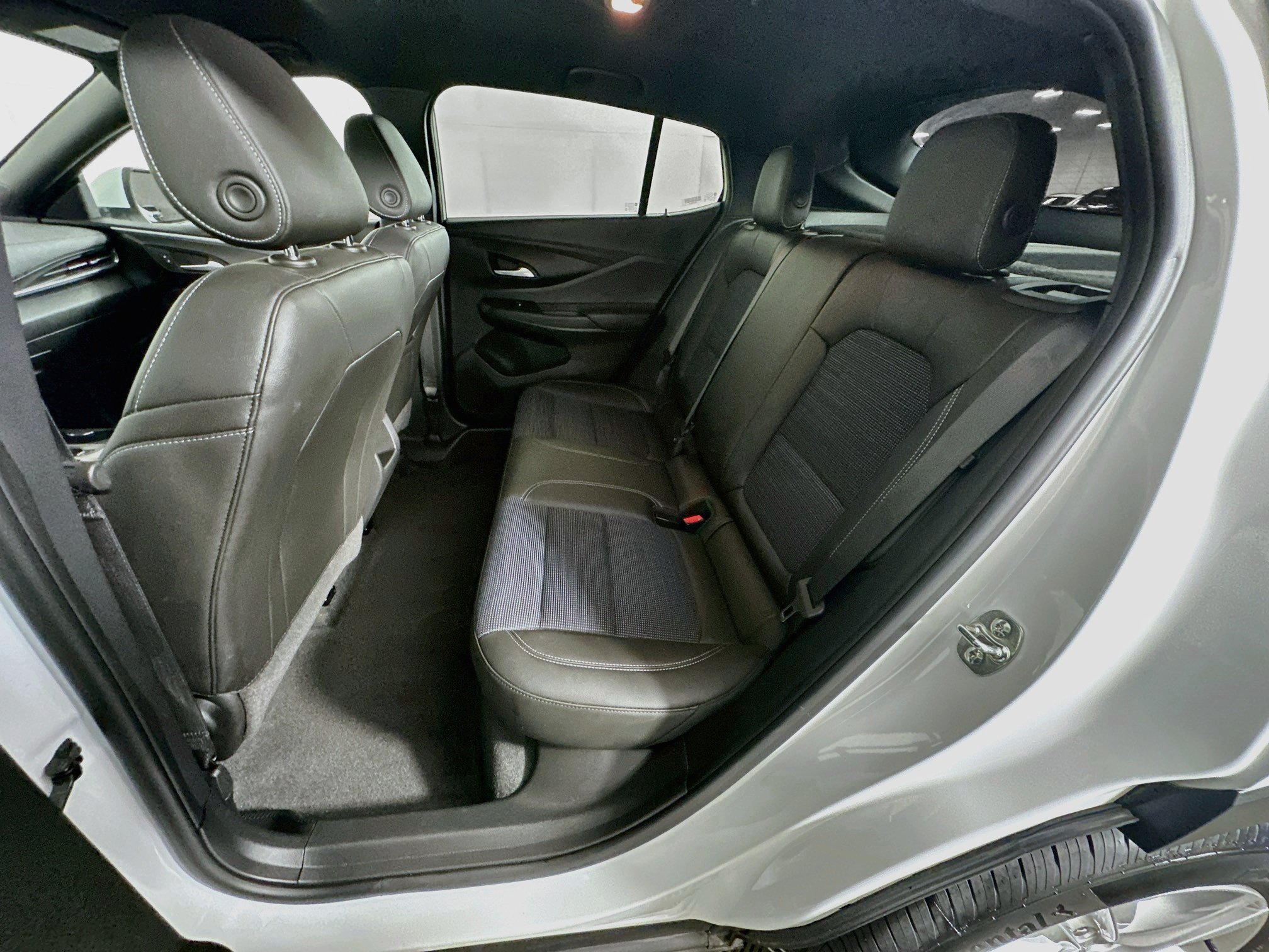 Used 2026 Buick Envista Preferred FWD image 25