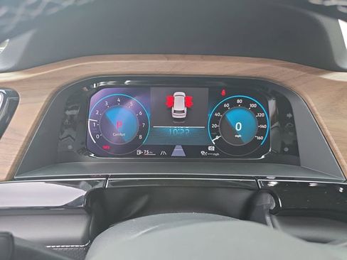 New 2026 Volkswagen Atlas SE image 10