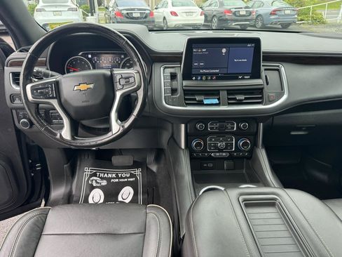 Used 2021 Chevrolet Tahoe Premier w/ Premium Package AWD/4WD image 17