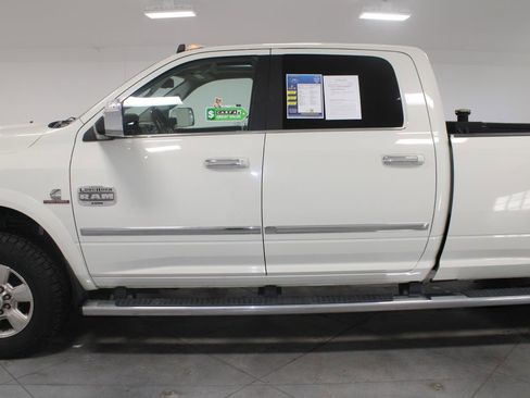 Used 2018 RAM 2500 Longhorn w/ Longhorn Southfork Package image 5