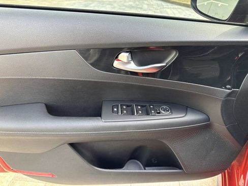 Used 2023 Kia Forte GT-Line w/ GT-Line Technology Package image 8