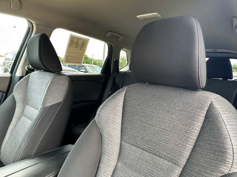 Used 2021 Nissan Rogue SV FWD image 10