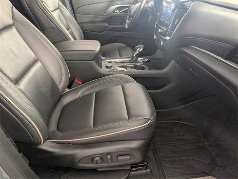 Certified 2023 Chevrolet Traverse Premier w/ Redline Edition image 36