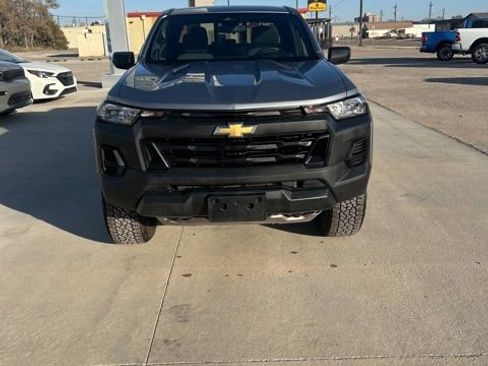Used 2023 Chevrolet Colorado W/T w/ WT Convenience Package II image 3